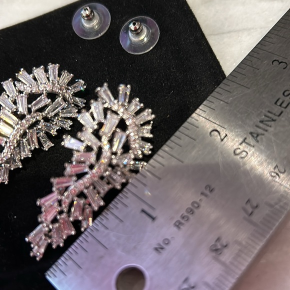 Cubic Zirconia Paisley Baguettes Earrings-Boutique - Picture 8 of 9